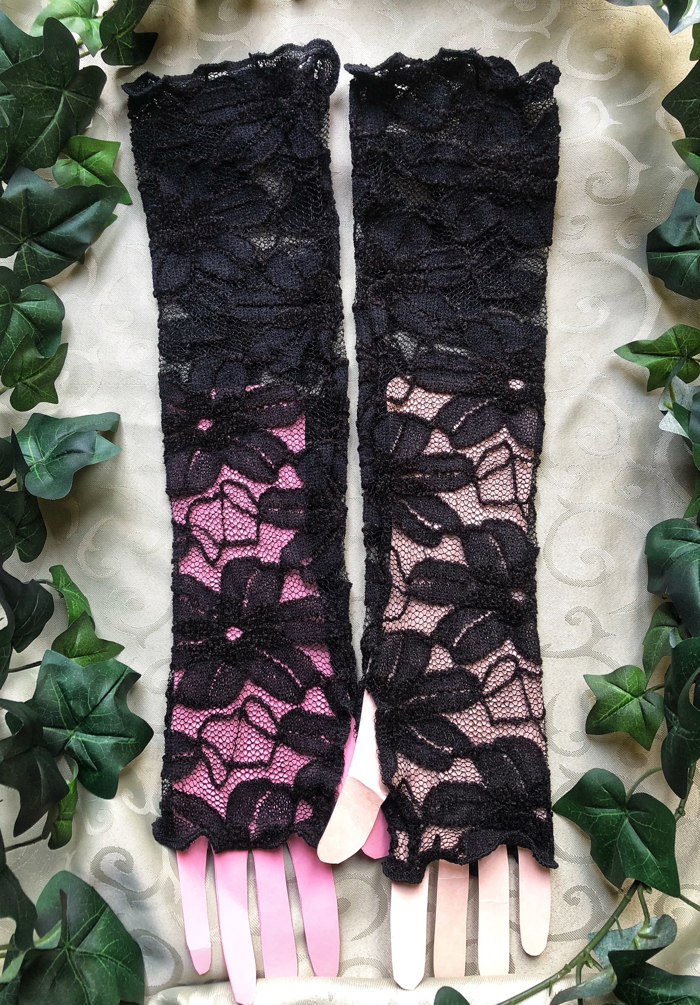 Black floral lace gloves